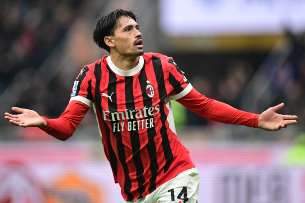 赖因德斯：不惧比较，明确自身中场定位与优势