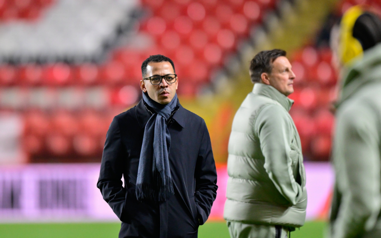 切尔西大胜维拉：罗塞尼尔盛赞球队表现与团队精神